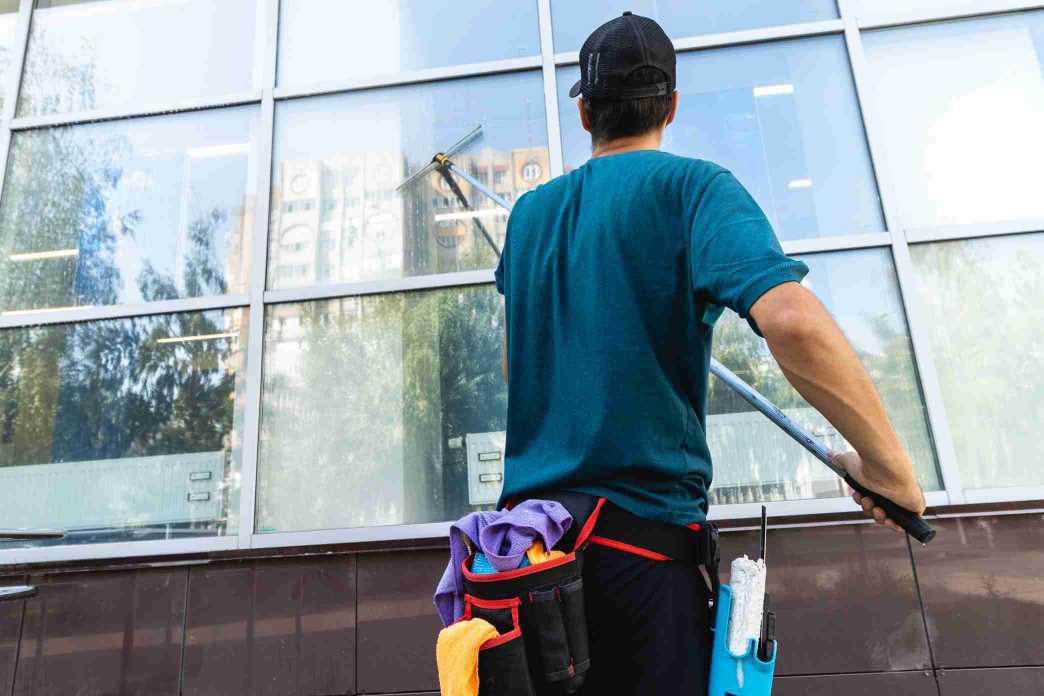 Commercial window cleaning